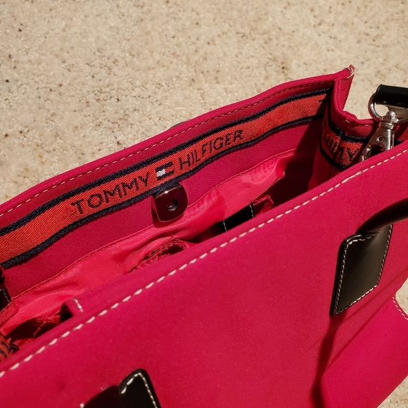 Tommy Hilfiger Purse - Picture 3 of 5